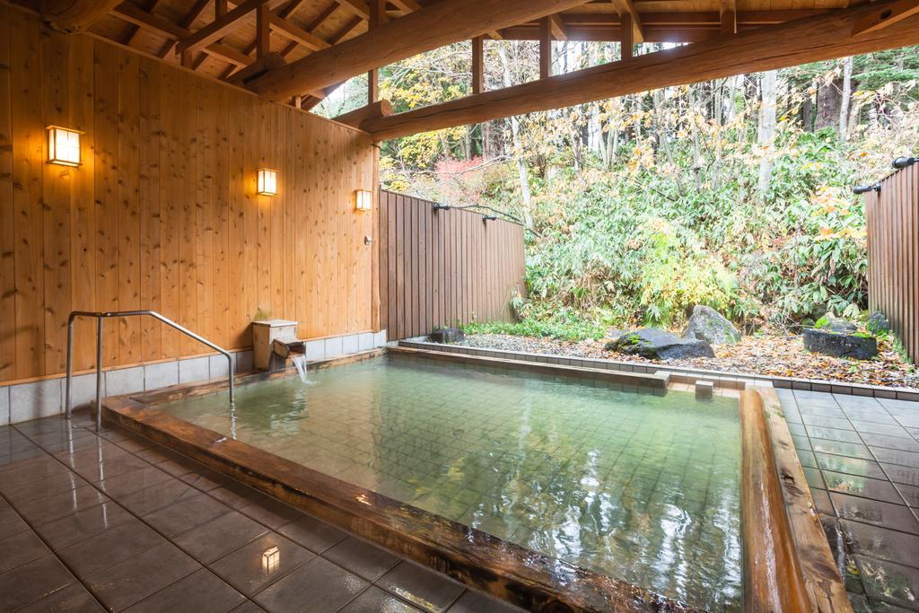 Mikunitoge Onsen Oyado Honjin Hotel Yuzawa  Exterior photo