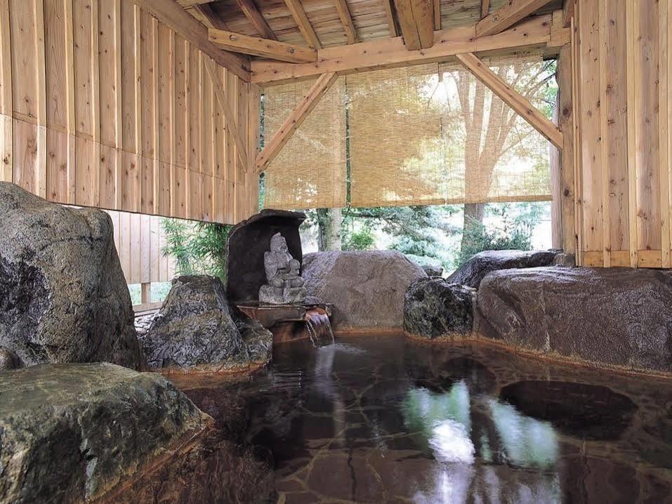 Mikunitoge Onsen Oyado Honjin Hotel Yuzawa  Exterior photo