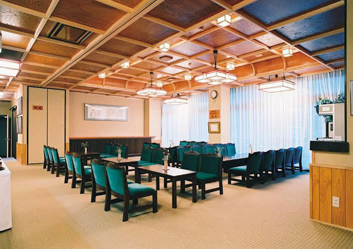 Mikunitoge Onsen Oyado Honjin Hotel Yuzawa  Exterior photo